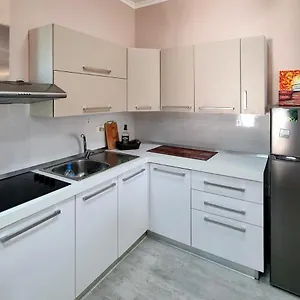  Holiday home Green Villa